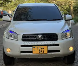 Toyota RAV4 2006 Pearl