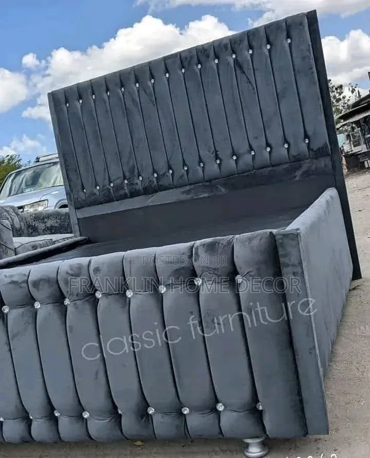 Bedsofa Imara 5*6==190,000