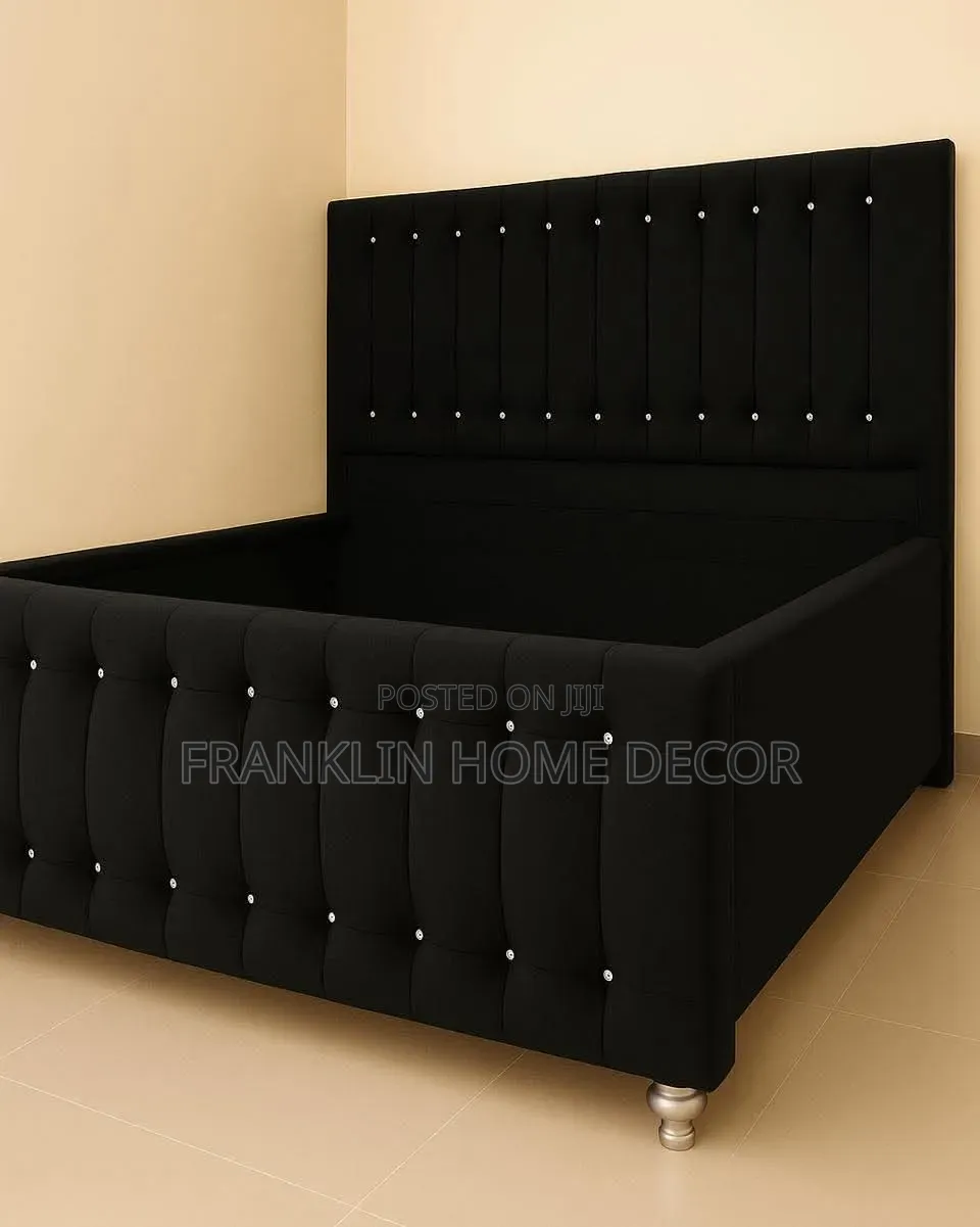 Bedsofa Imara 5*6==190,000