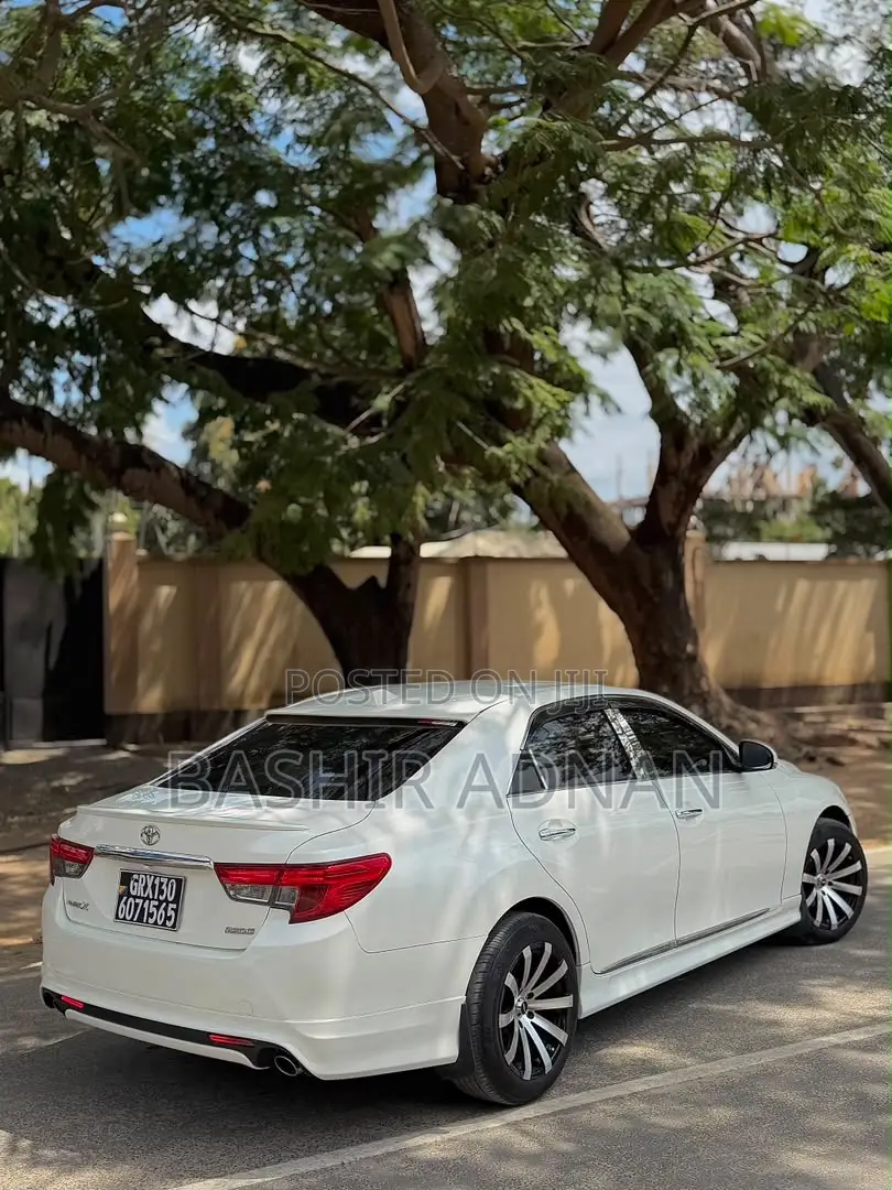 Toyota Mark X 2.5 RWD 2014 White