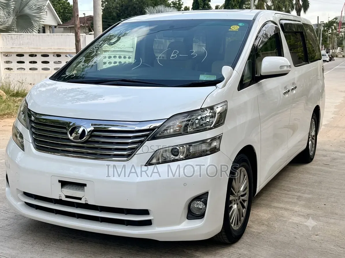 Toyota Vellfire 2009 White