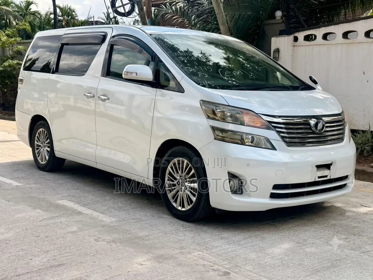 Toyota Vellfire 2009 White