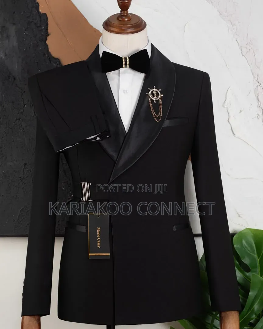Dress Like a Leader Black Suit