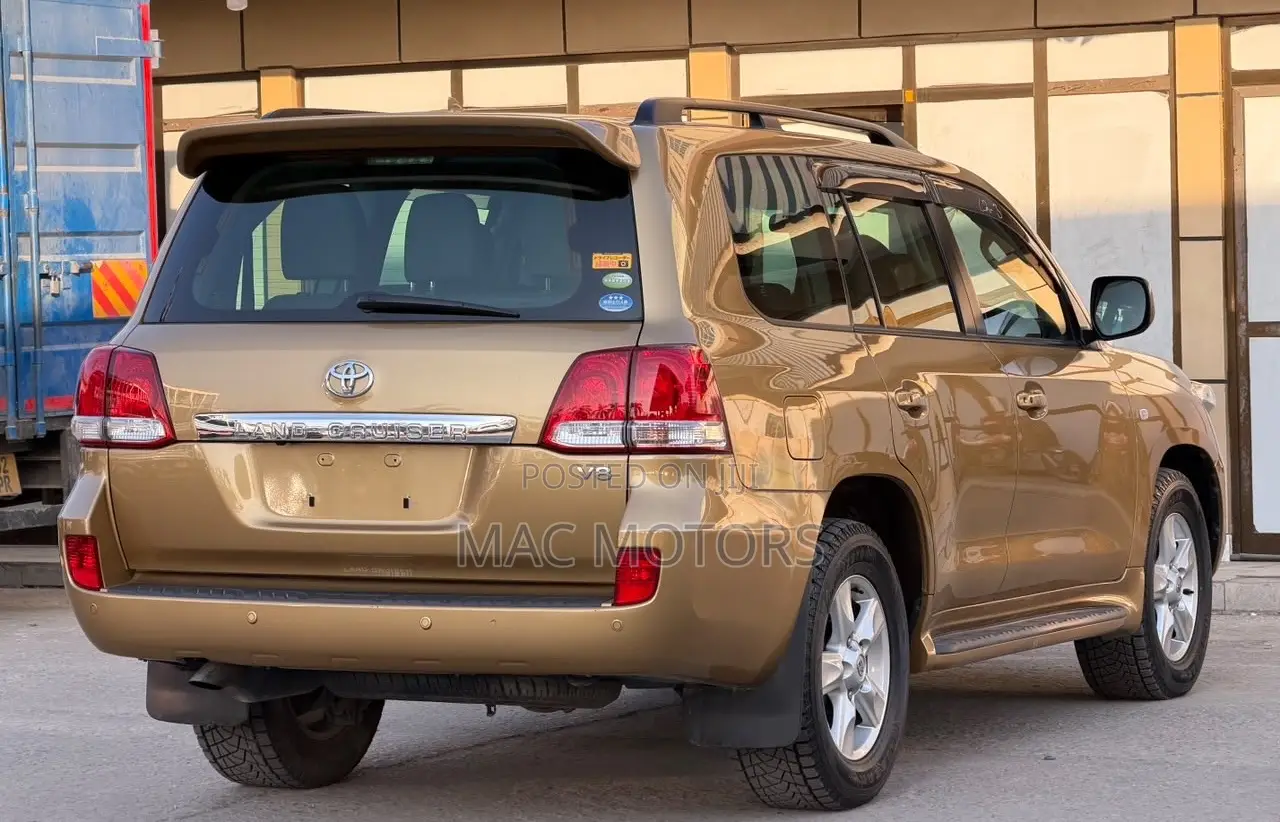 Toyota Land Cruiser 2008 Gold