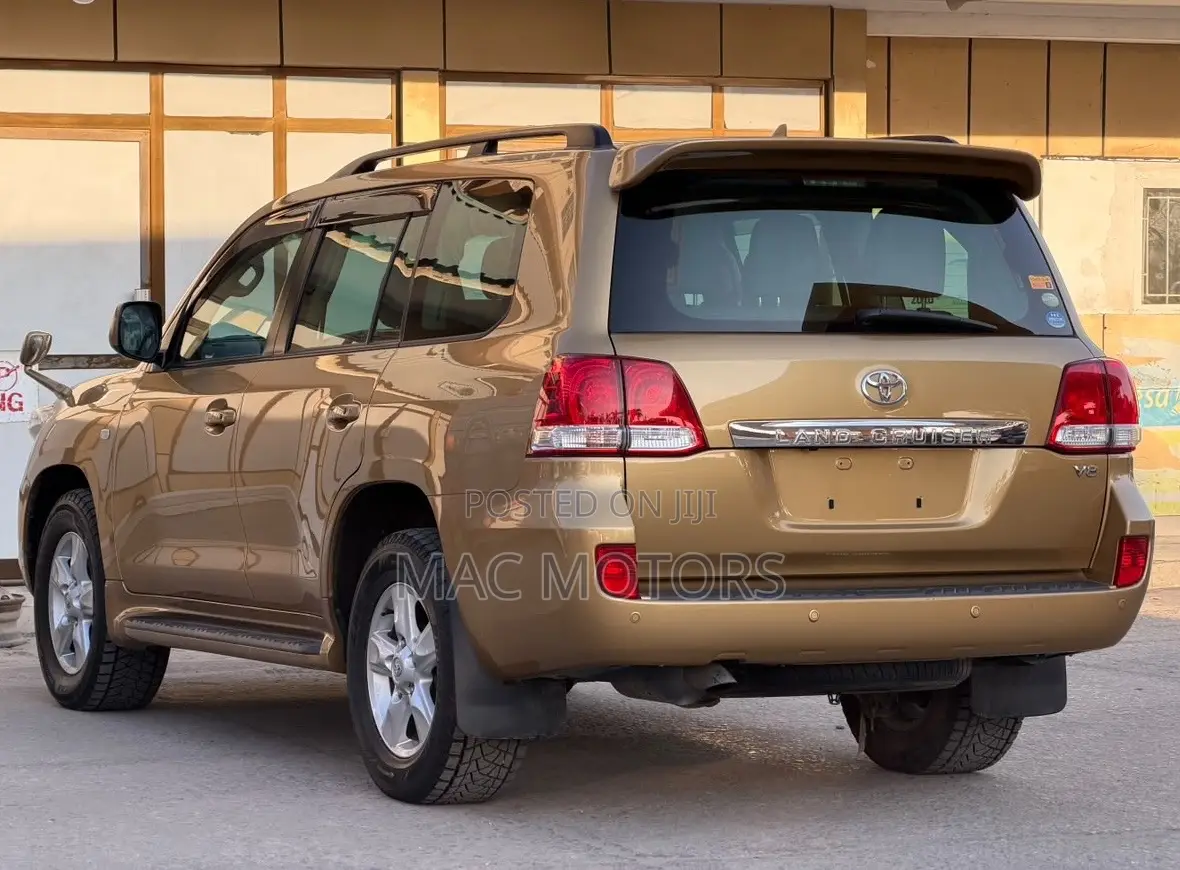Toyota Land Cruiser 2008 Gold