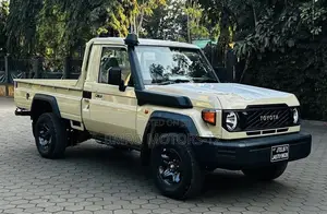 Toyota Land Cruiser 2025 Burgundy