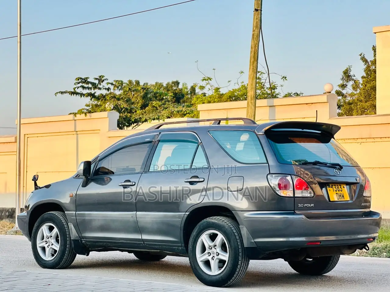 Toyota Harrier 3.0 V6 2001 Gray
