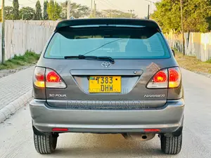 Toyota Harrier 3.0 V6 2001 Gray