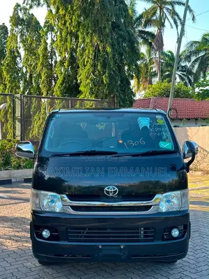 Toyota HiAce 2007 Black