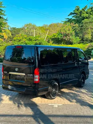 Toyota HiAce 2007 Black