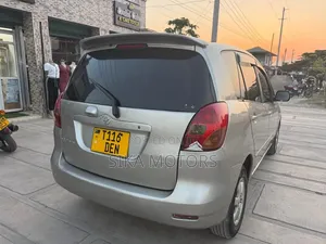 Toyota Corolla Spacio 2002 Silver