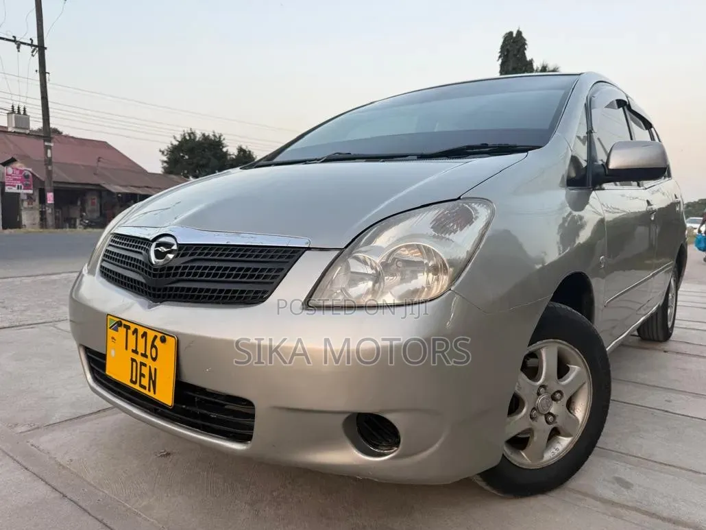Toyota Corolla Spacio 2002 Silver