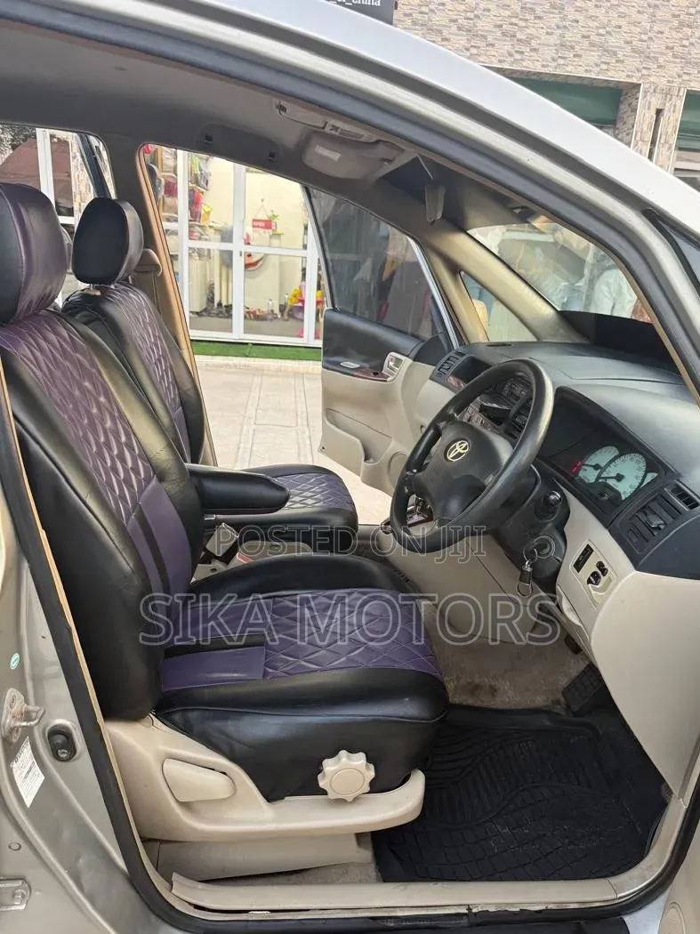 Toyota Corolla Spacio 2002 Silver