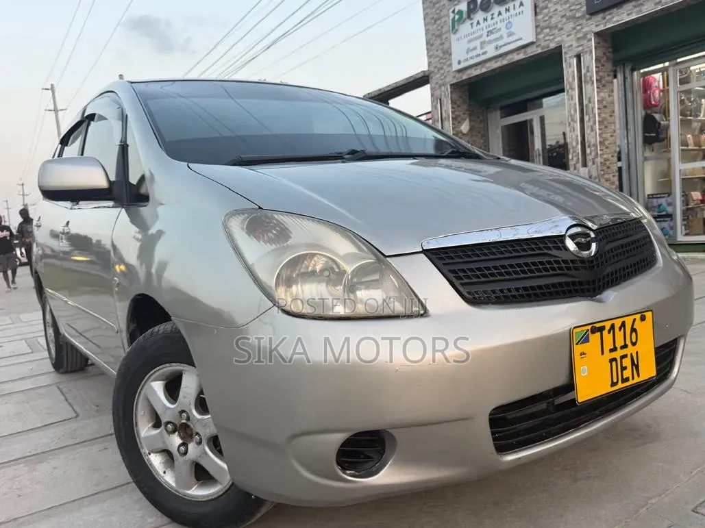 Toyota Corolla Spacio 2002 Silver