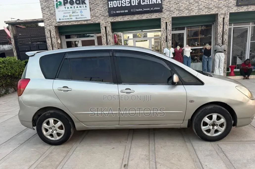 Toyota Corolla Spacio 2002 Silver