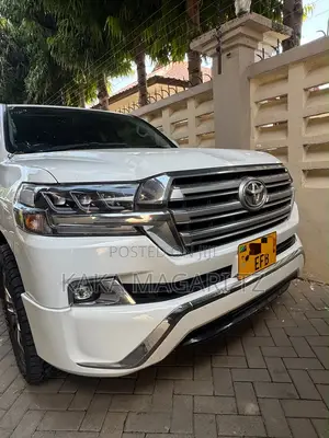 Toyota Land Cruiser 2015 Pearl