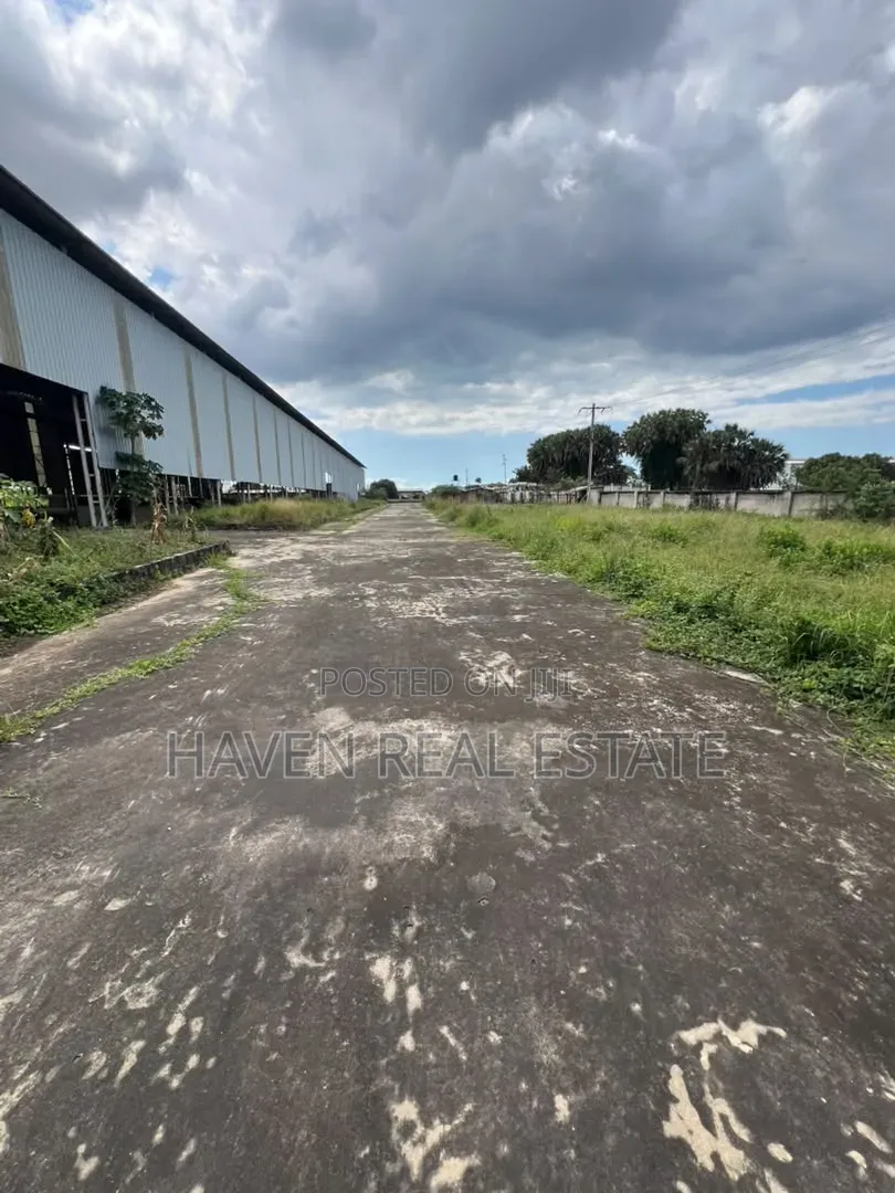 *Prime Steel Manufacturing Plant for Sale – Zinga, Bagamoyo!*