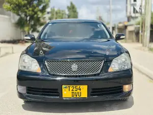 Toyota Crown 2006 Black