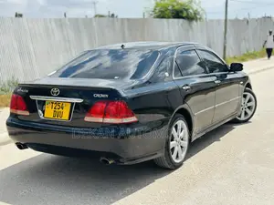 Toyota Crown 2006 Black