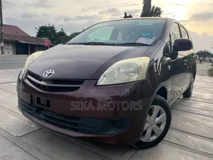 Toyota Passo Sette 2009 Burgundy