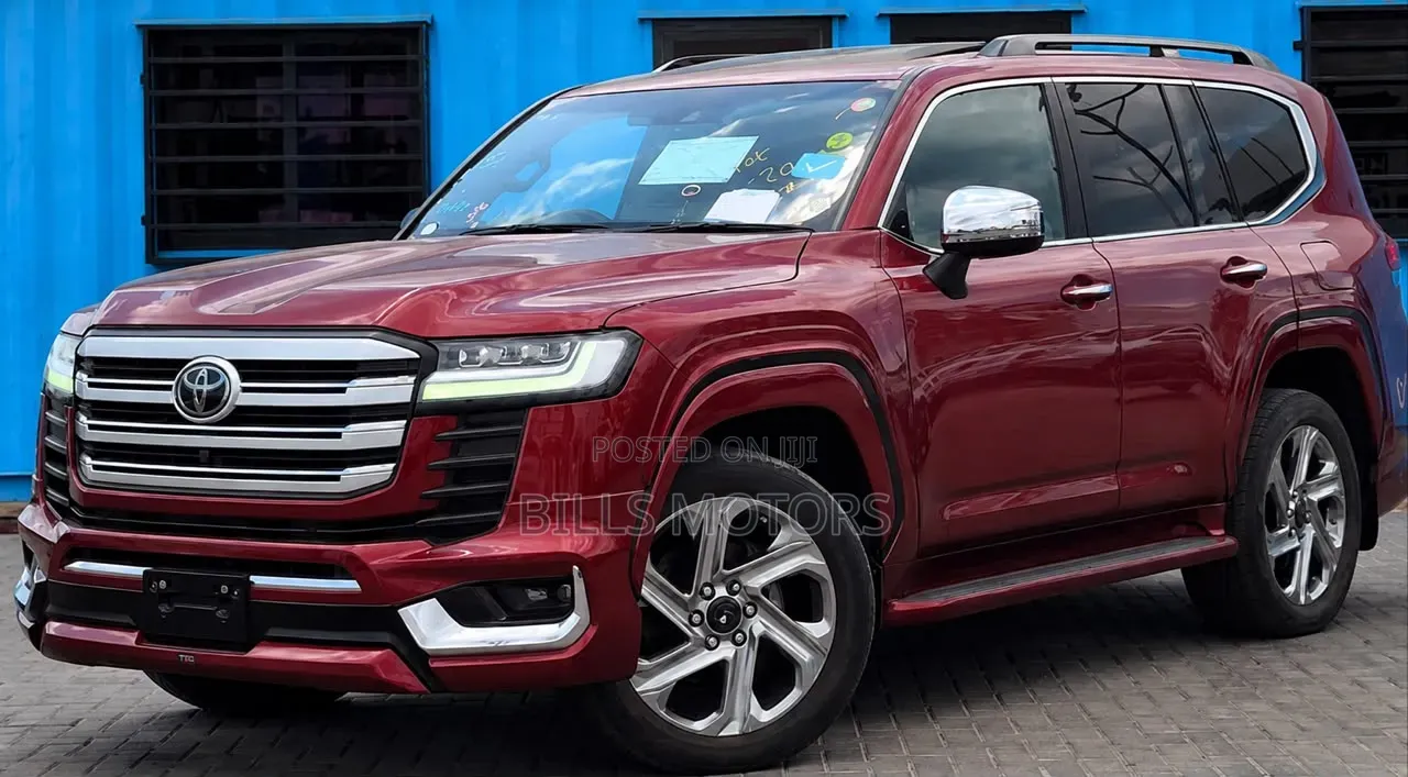 Toyota Land Cruiser 2023 Red