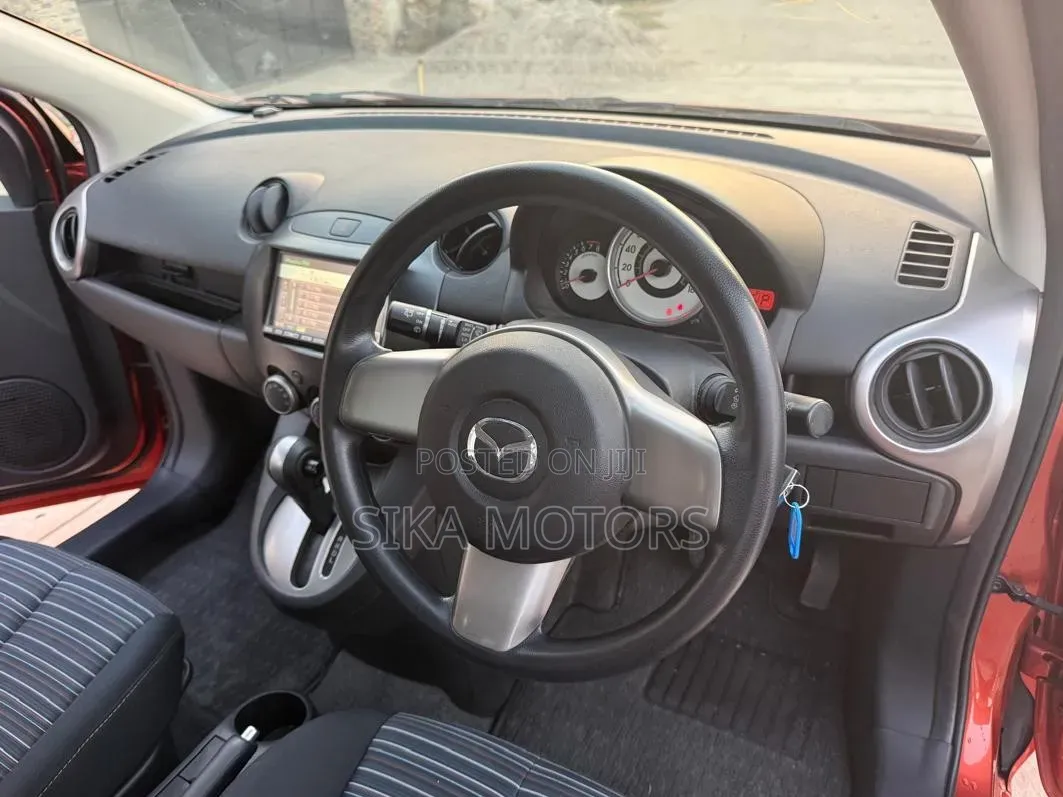 Mazda Demio 2009 Orange