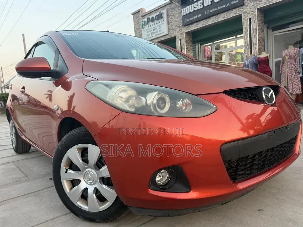 Mazda Demio 2009 Orange