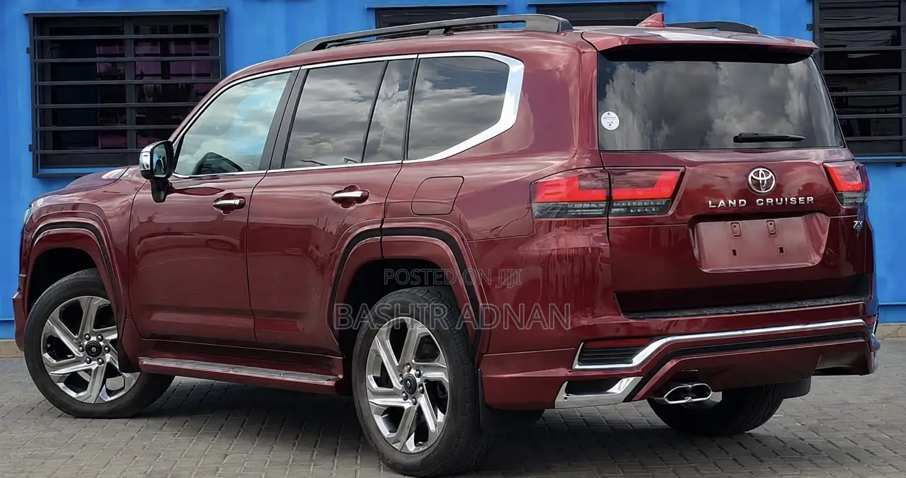 Toyota Land Cruiser LC300 2023 Burgundy