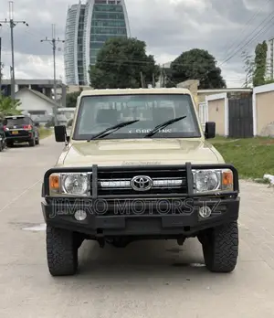 Toyota Land Cruiser 2014 Brown
