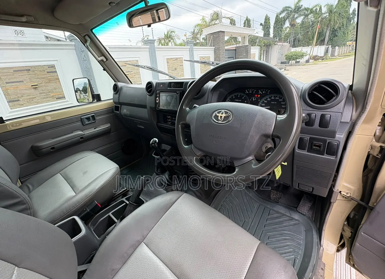 Toyota Land Cruiser 2014 Brown