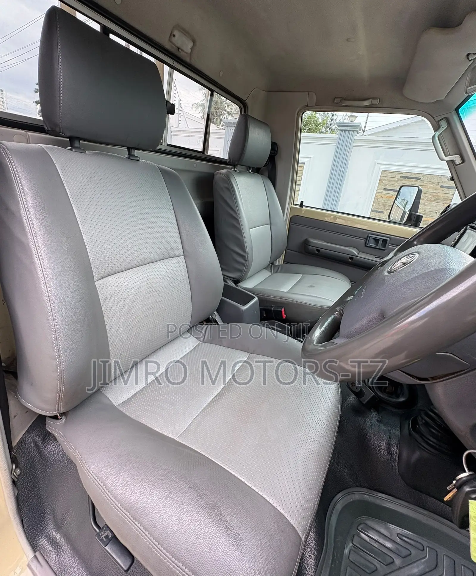 Toyota Land Cruiser 2014 Brown