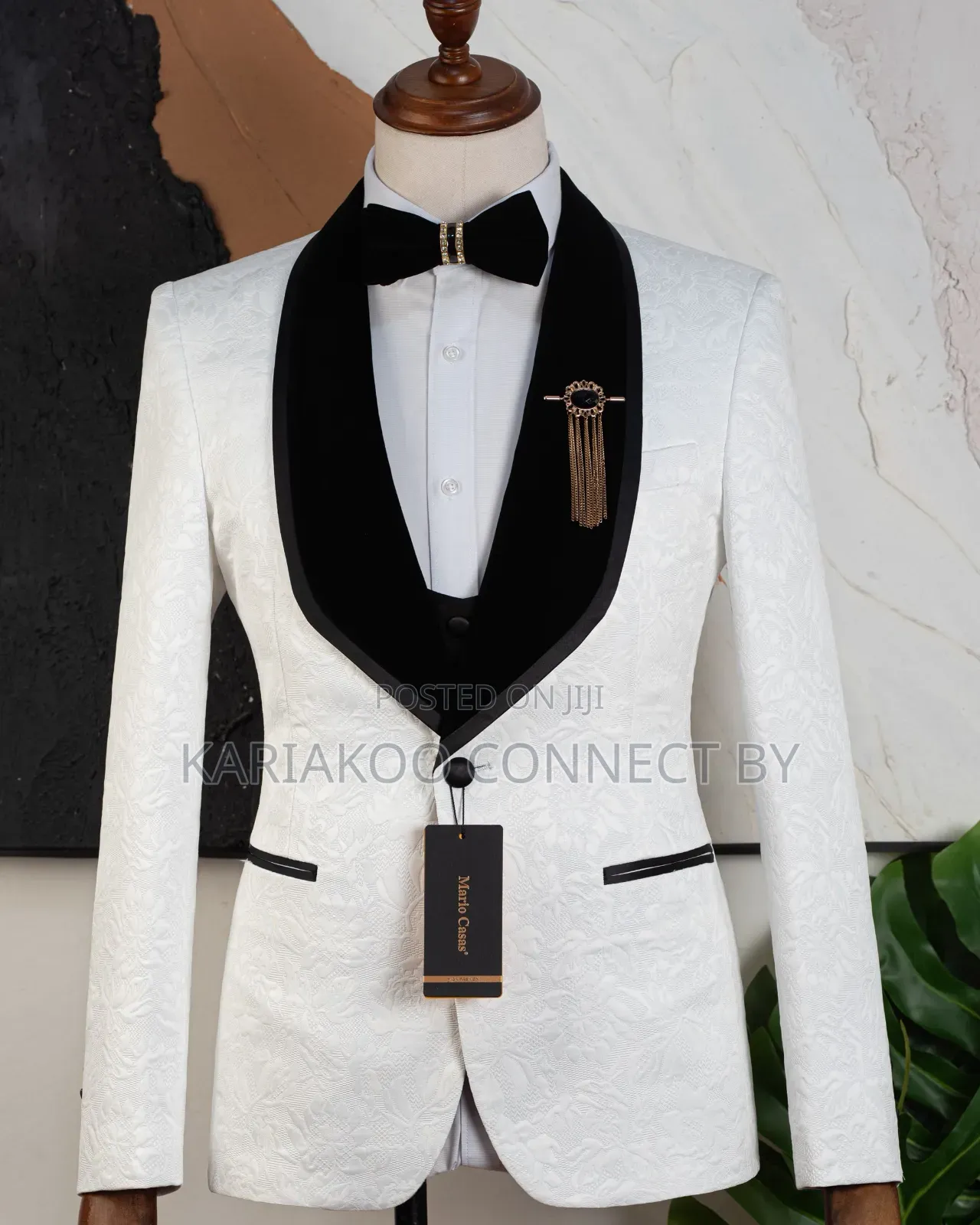 Men’s Luxury White Floral Jacquard Tuxedo Suit