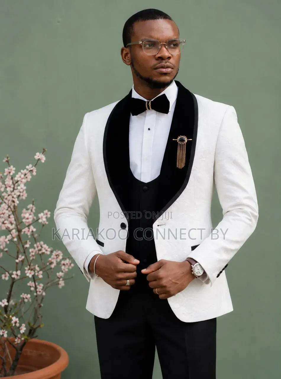Men’s Luxury White Floral Jacquard Tuxedo Suit