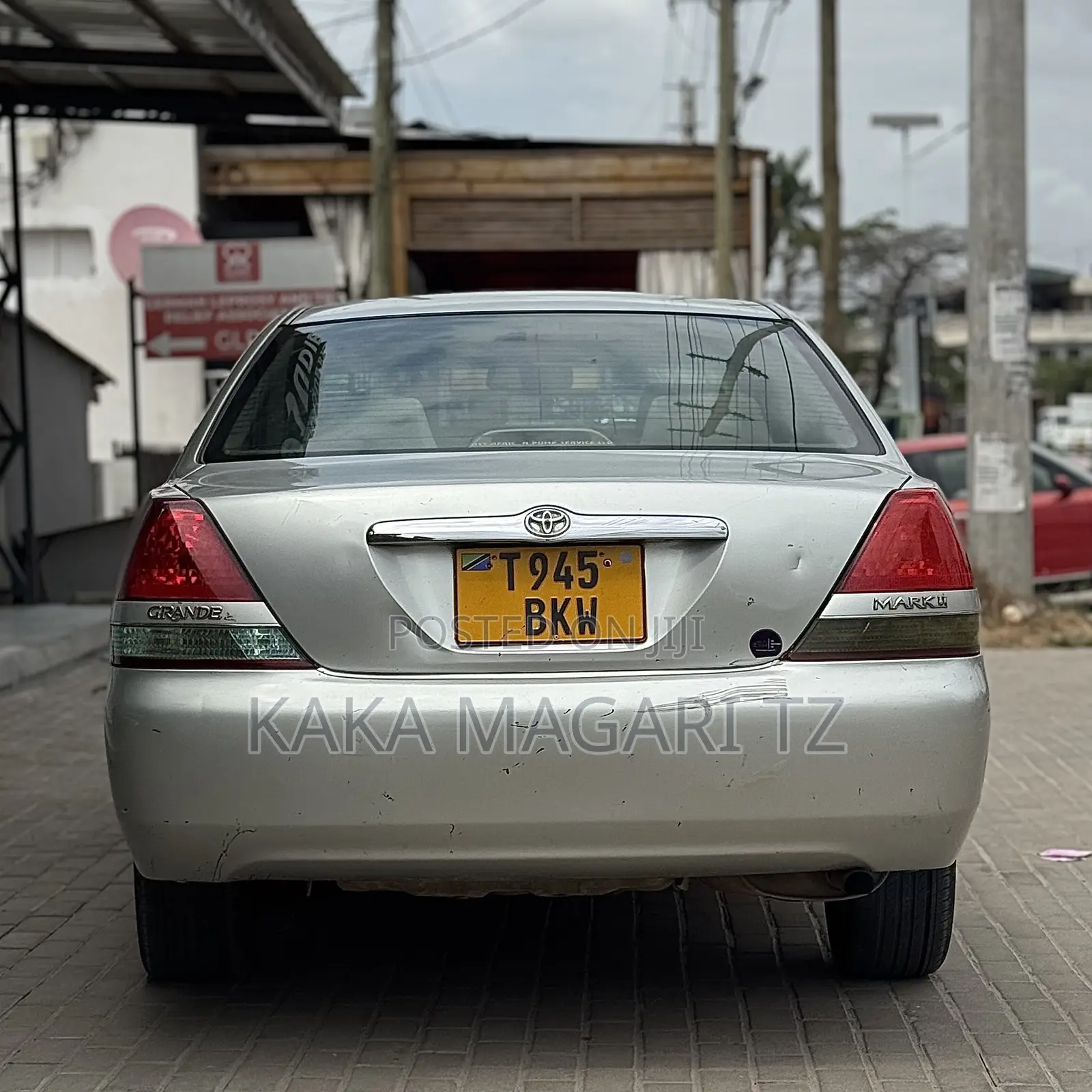 Toyota Mark II 2002 Silver