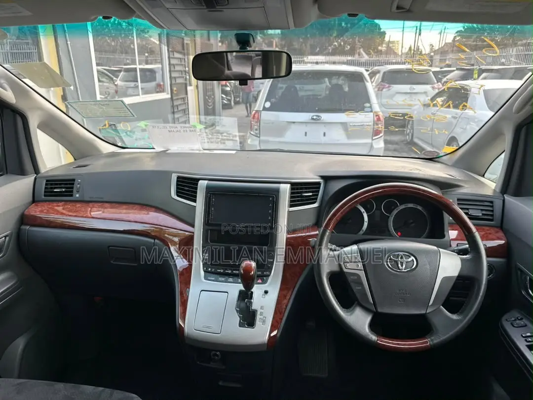Toyota Vellfire 2009 Gray