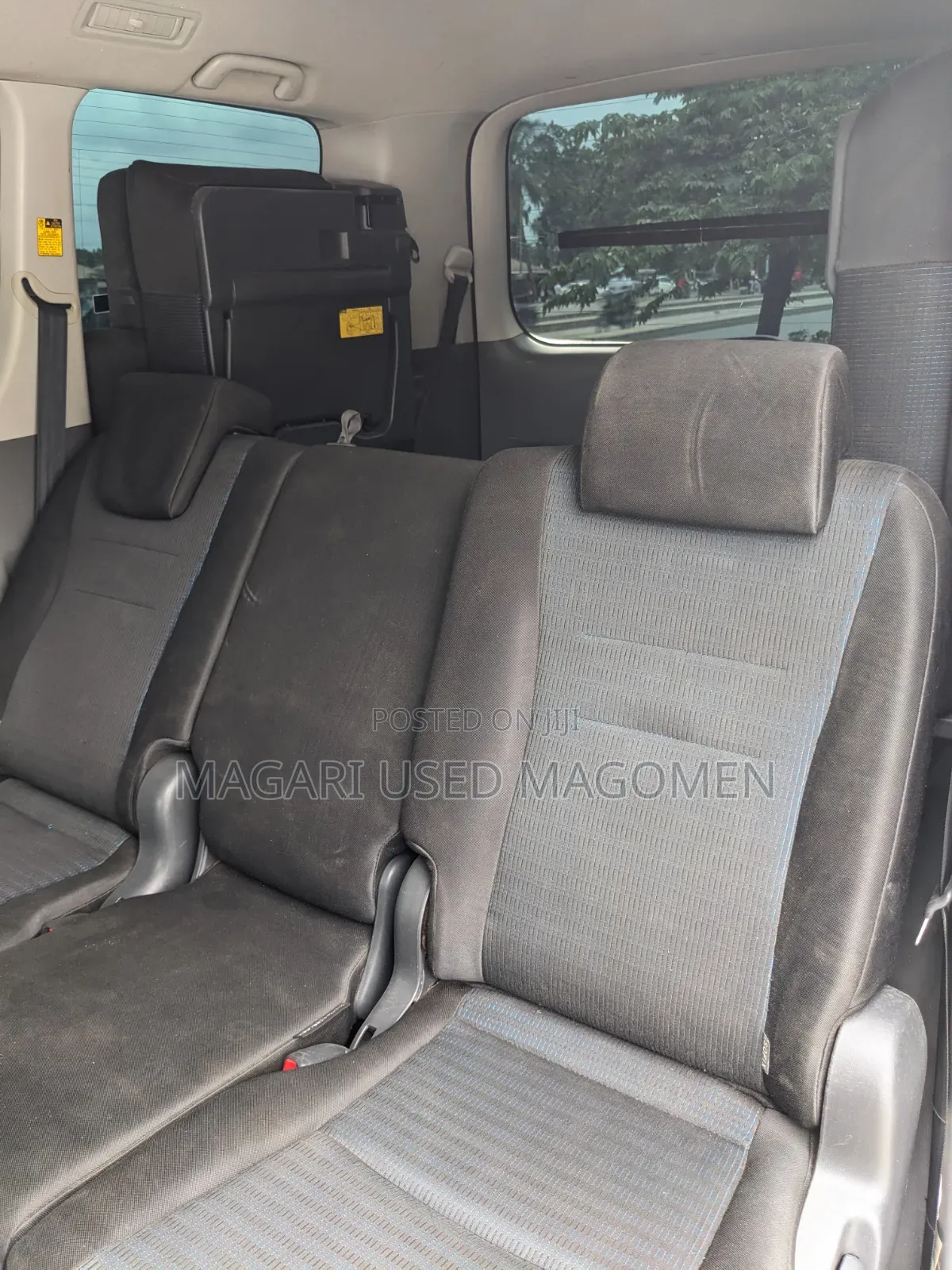 Toyota Noah 2010 Blue