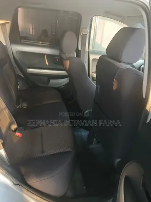 Toyota IST 2004 Silver