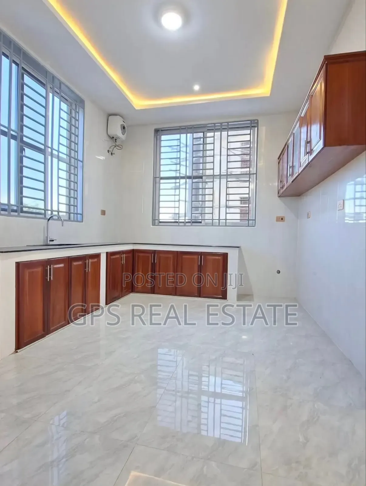 5bdrm House in Goba Center, Kinondoni for sale