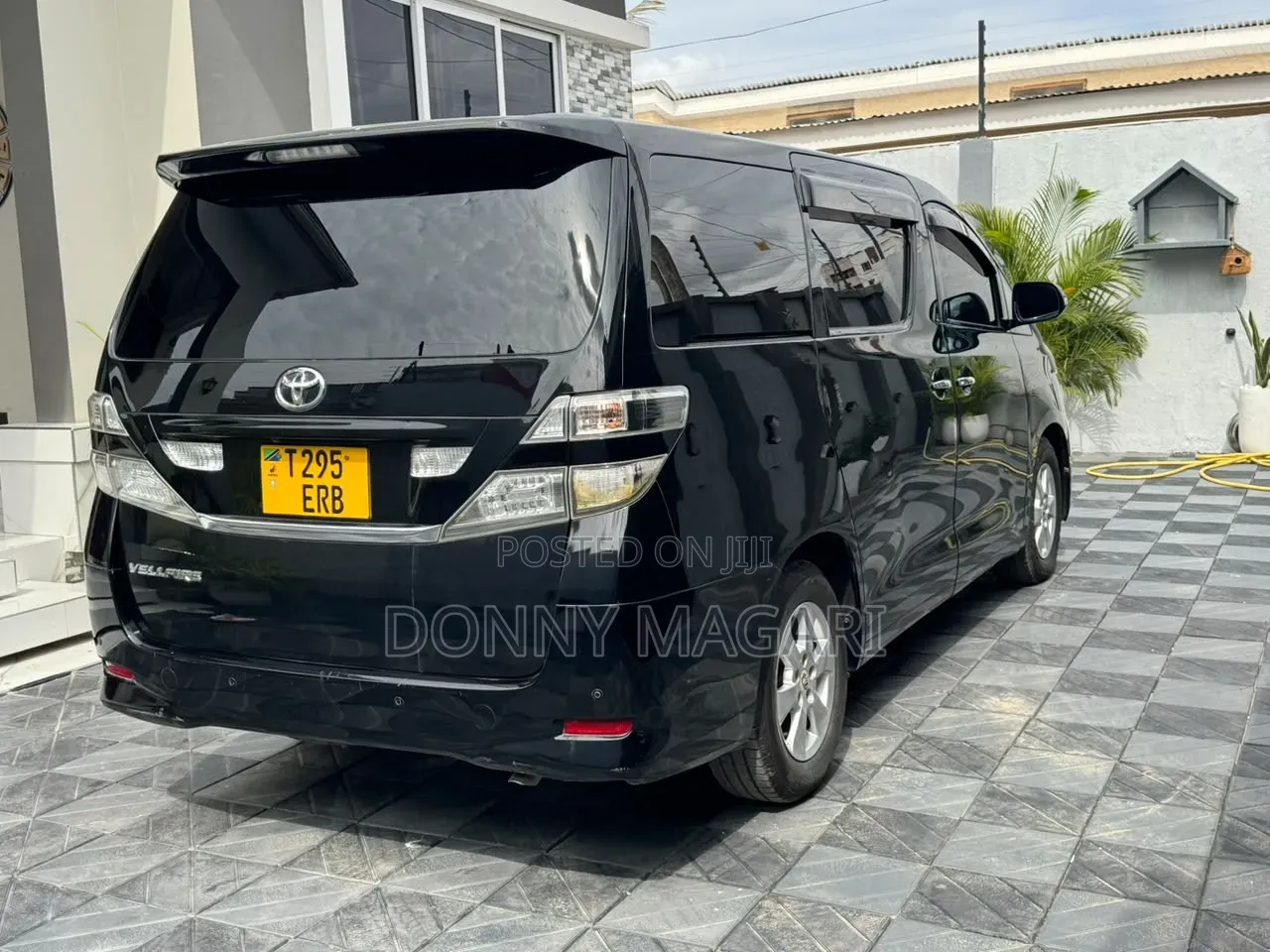 Toyota Vellfire 2011 Black