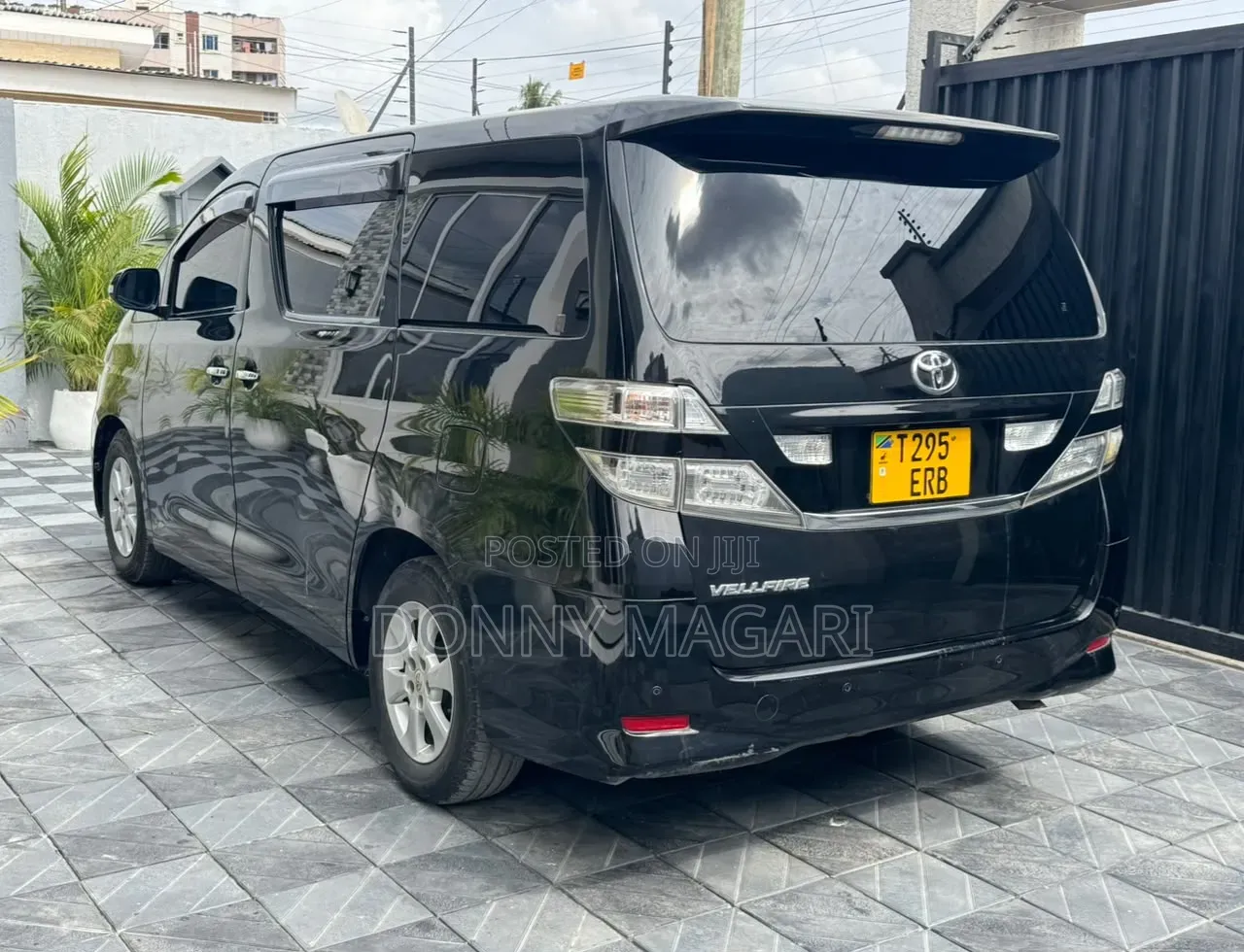 Toyota Vellfire 2011 Black
