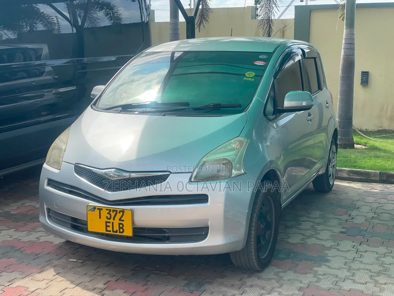 Toyota Ractis 2006 Gray