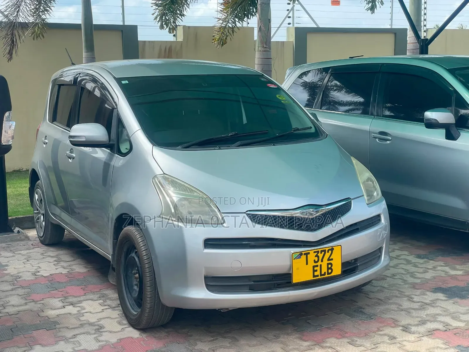 Toyota Ractis 2006 Gray