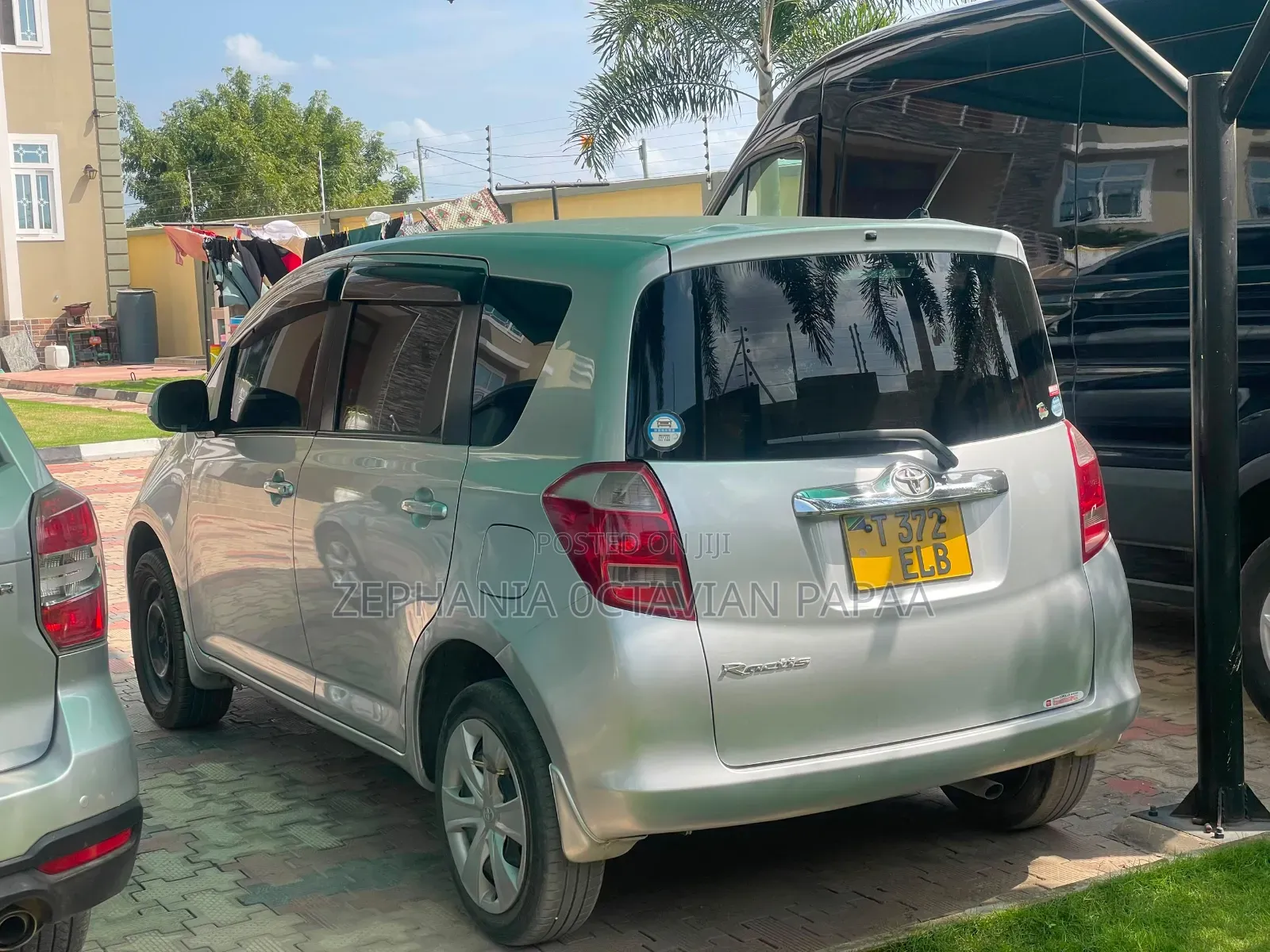 Toyota Ractis 2006 Gray