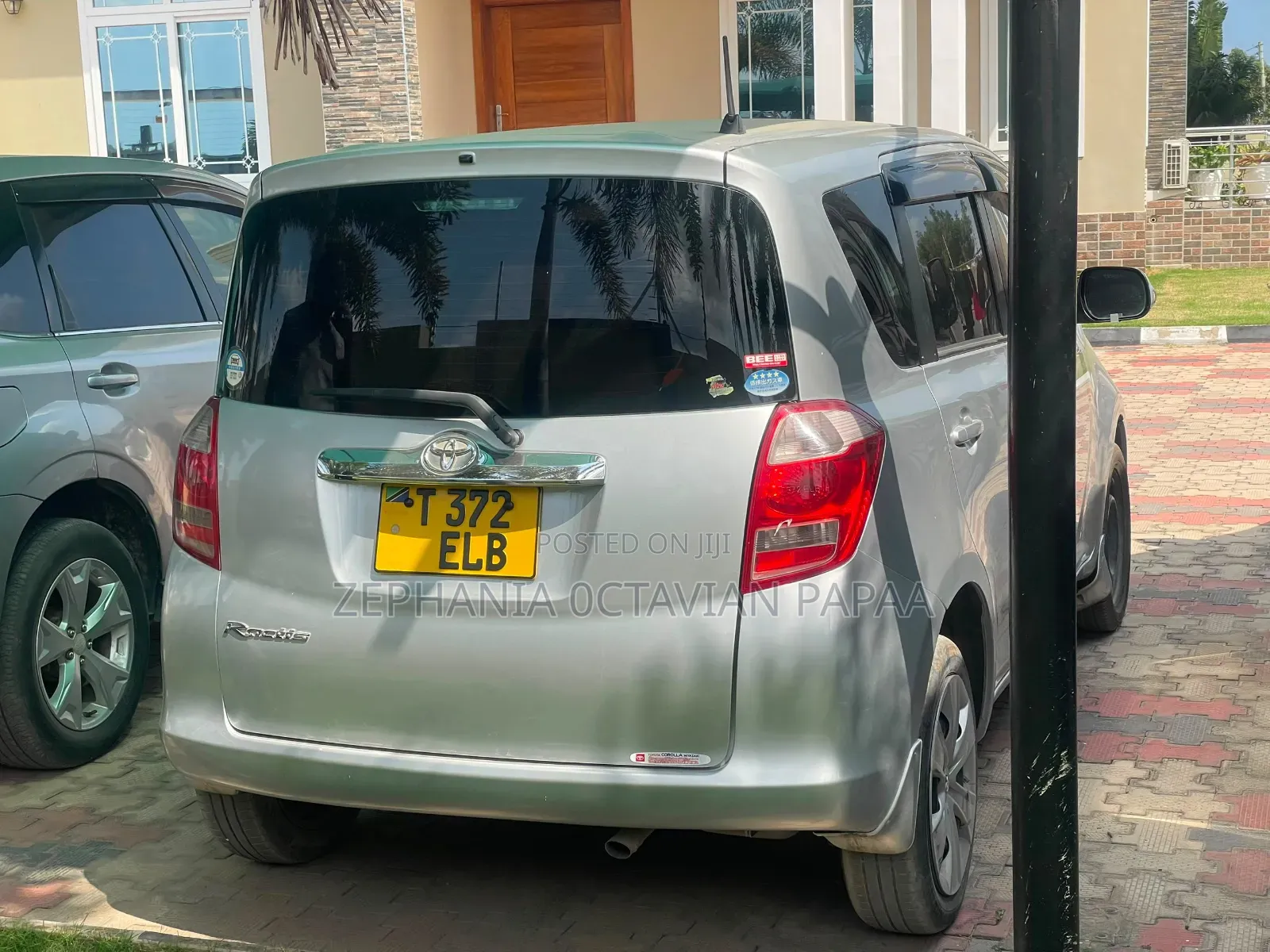 Toyota Ractis 2006 Gray