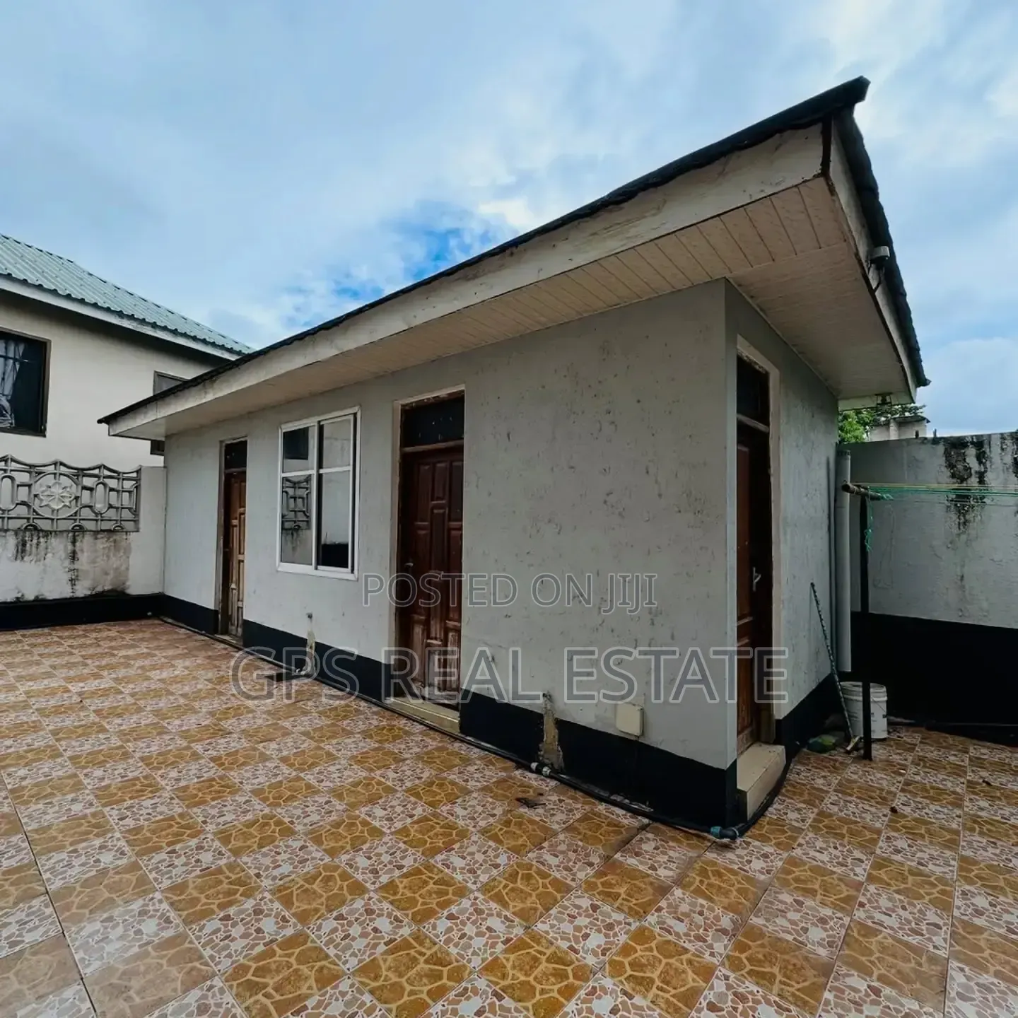 6bdrm House in Tabata Segerea Chama, Kinondoni for sale