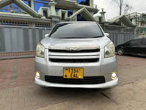 Toyota Noah 2008 Silver