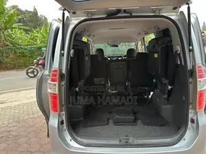 Toyota Noah 2008 Silver