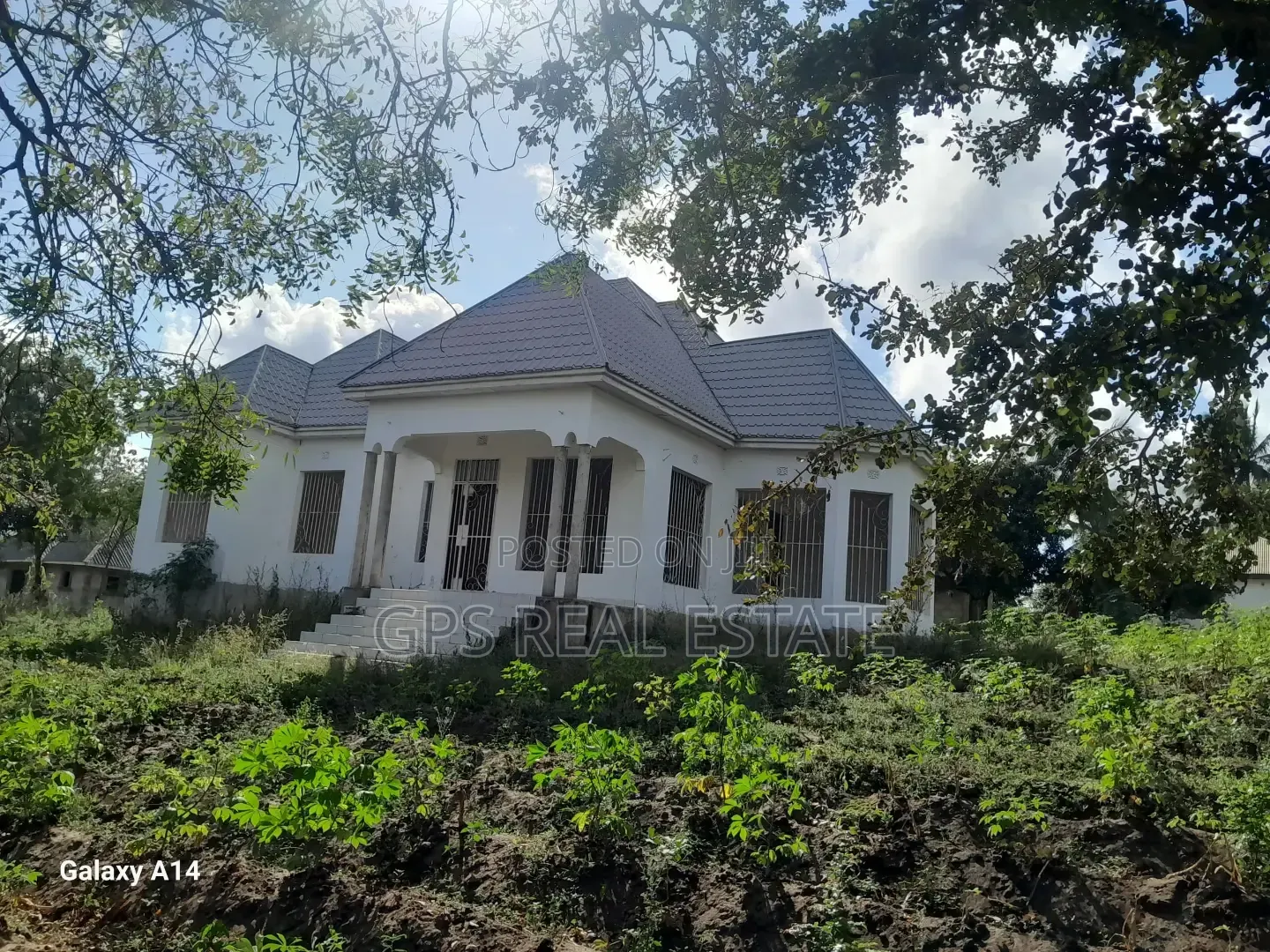 4bdrm House in Goba Kwa Robert, Kinondoni for sale