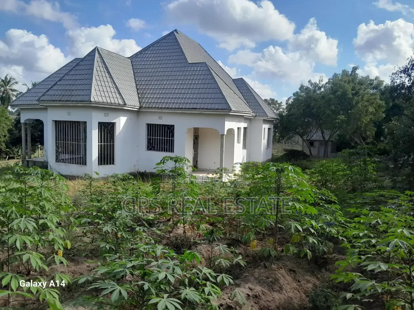 4bdrm House in Goba Kwa Robert, Kinondoni for sale