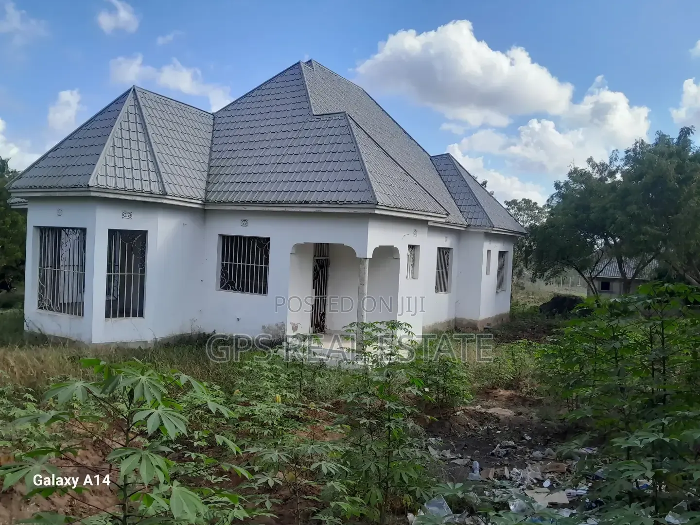 4bdrm House in Goba Kwa Robert, Kinondoni for sale